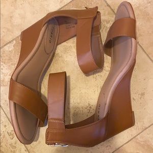 Torrid brown wedges